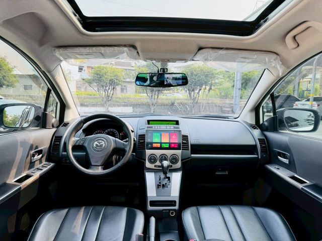 旗艦版、雙電滑門、安卓機+環景系統、一手車庫車、僅跑5萬公里、全車原版件、免鑰匙啟動、電動椅、全車原廠大包  第14張相片