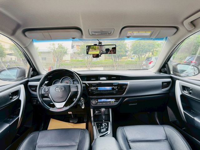 全車原版件、至今全原廠保養、單純自用長途使用里程較高、無待修、氣氛好、定速、恆溫空調  第12張相片
