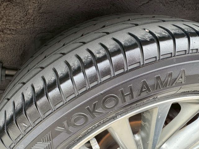 全車原版件、至今全原廠保養、單純自用長途使用里程較高、無待修、氣氛好、定速、恆溫空調  第16張相片