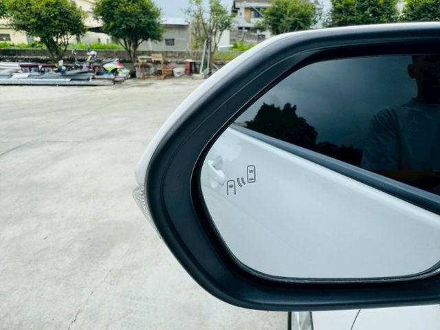 全車原版件、單側滑門、定速、盲點  第4張相片