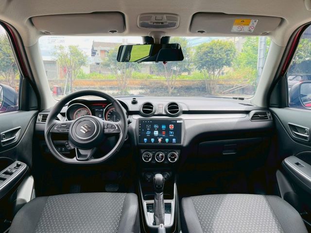 女用一手車、安卓機、環景系統、ACC跟車系統、換檔快撥、盲點系統  第13張相片