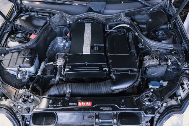 2005 賓士 C230K 1.8 黑  第6張相片