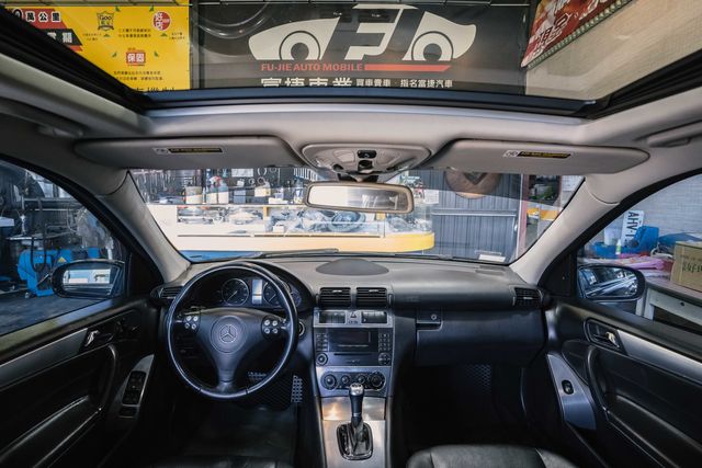 2005 賓士 C230K 1.8 黑  第8張相片