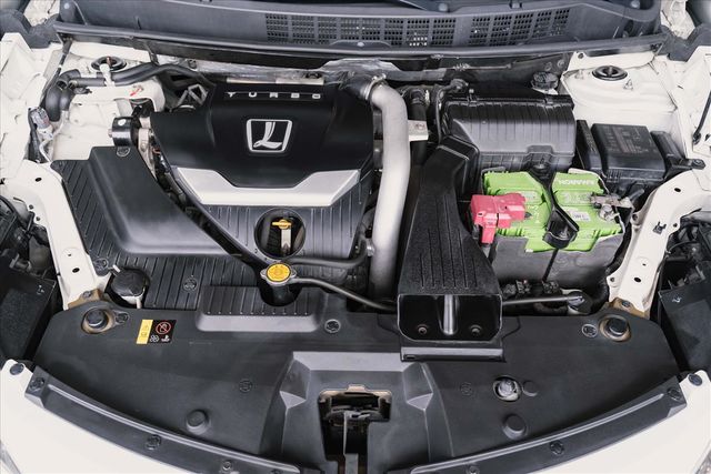 2015 納智捷 拉健 U6 1.8 白  第4張相片