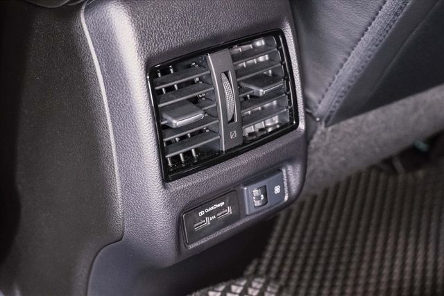 2021 納智捷 URX 1.8 深藍  第17張相片