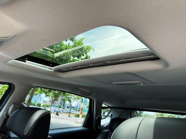 2016年 LUXGEN U7 ECO  第8張相片