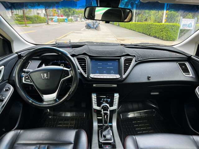 2014年 LUXGEN S5  第5張相片