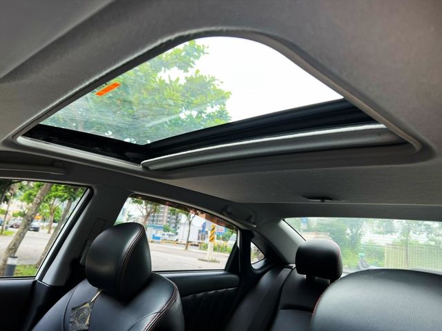 2014年 LUXGEN S5  第6張相片