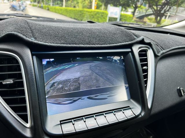 2014年 LUXGEN S5  第9張相片
