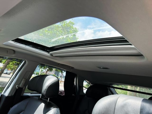 2014年 LUXGEN U6 尊爵  第7張相片