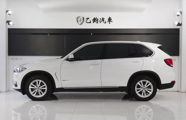 BMW X5 2.0L  第3張相片