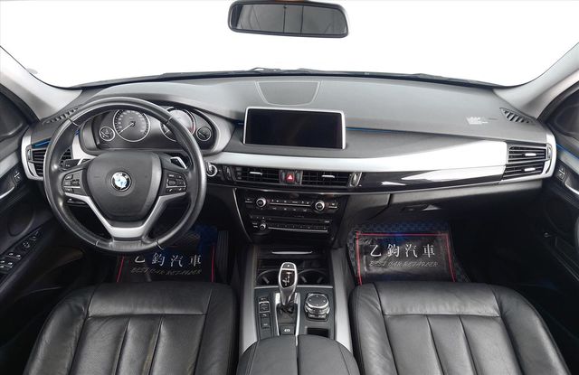 BMW X5 2.0L  第6張相片