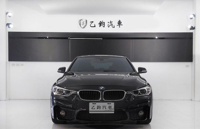 BMW 320i 2.0L  第2張相片