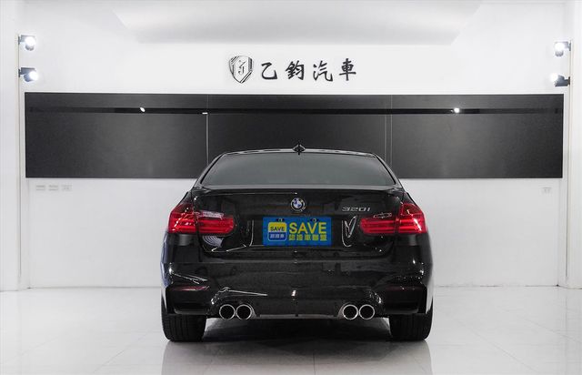 BMW 320i 2.0L  第4張相片