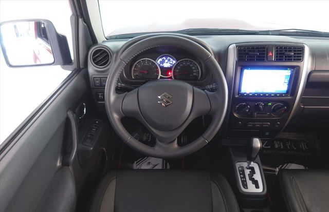 SUZUKI JIMNY 1.3L  第10張相片