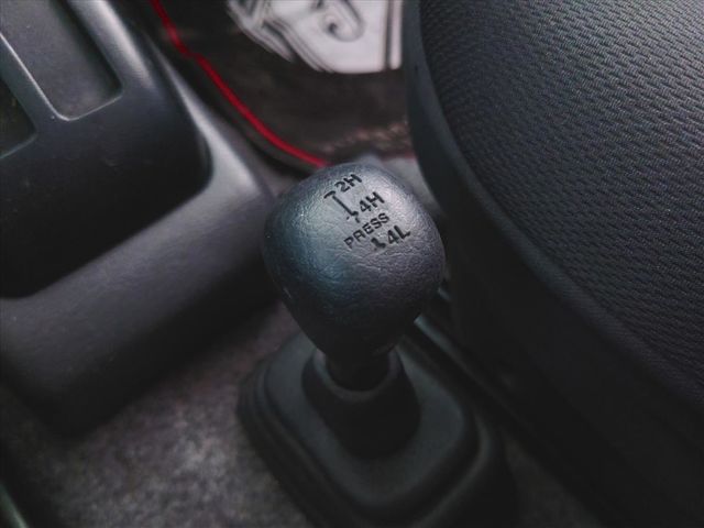 SUZUKI JIMNY 1.3L  第14張相片
