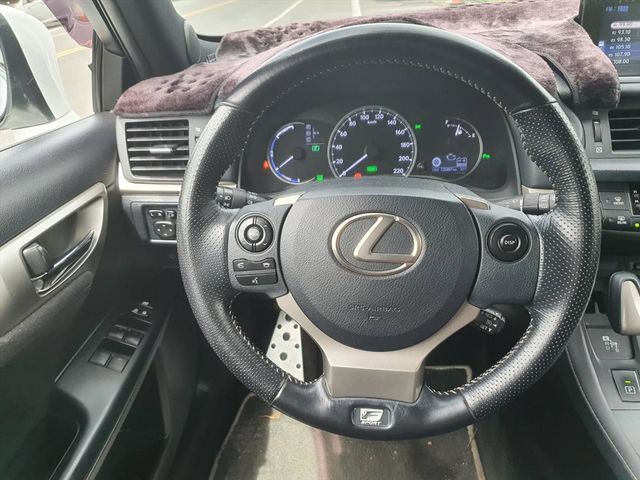 2017 F Sport 菁英版  第14張相片
