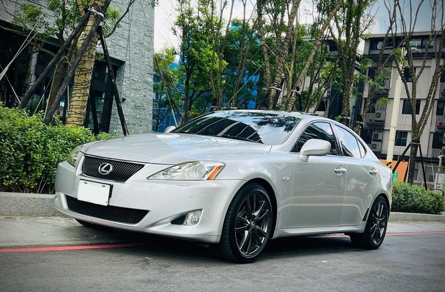 LEXUS IS250  第1張相片
