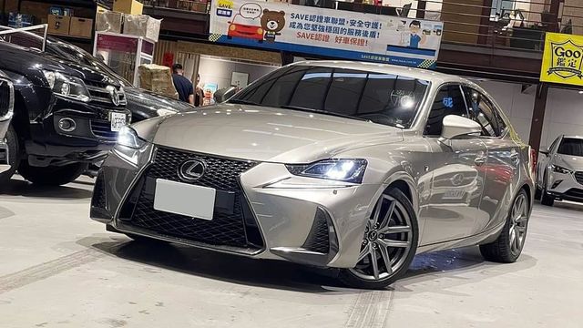 LEXUS IS200T  第2張相片