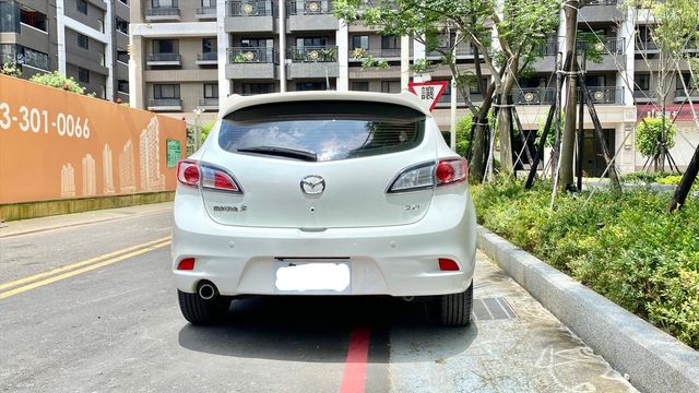 MAZDA MAZDA 3  第5張相片