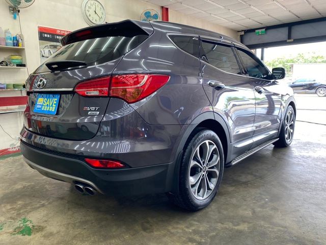 2014年Santa Fe 2.2柴油  第17張相片