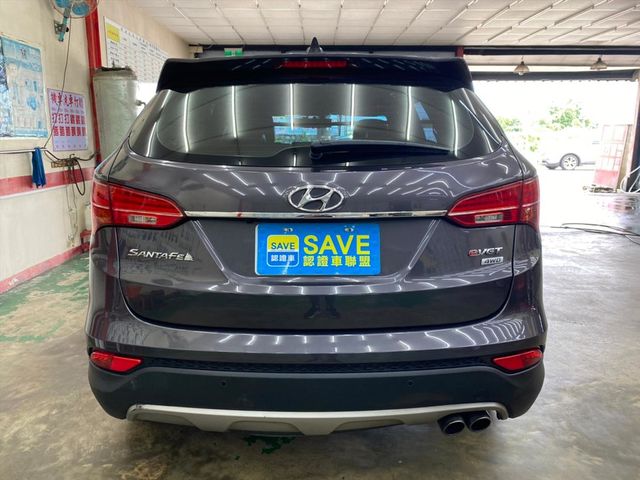 2014年Santa Fe 2.2柴油  第18張相片