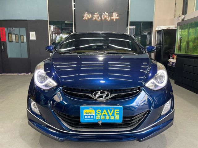 2013豪華版里程 16萬 空力套件  第12張相片