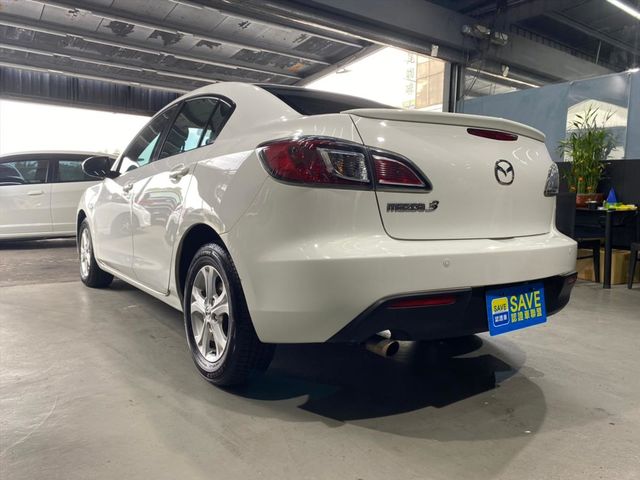 2011年Mazda 3 影音 2安 天  第11張相片