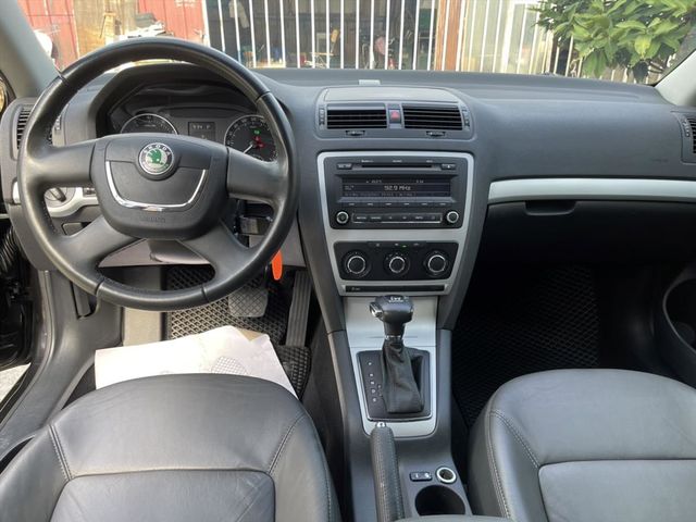 2011年  COMBI 1.8TSI  第4張相片