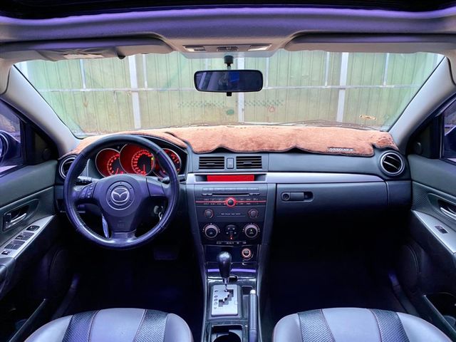 MAZDA MAZDA 3  第8張相片