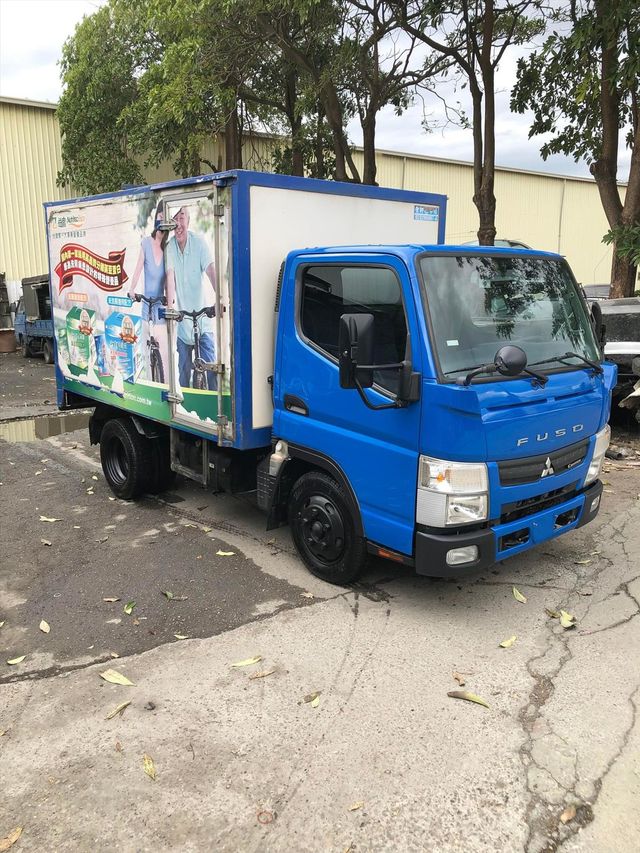 MITSUBISHI CANTER  第3張相片