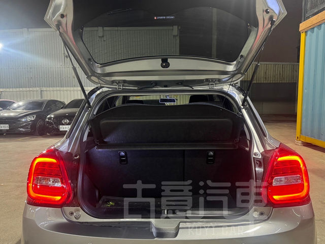 SUZUKI鈴木 SWIFT  第6張相片