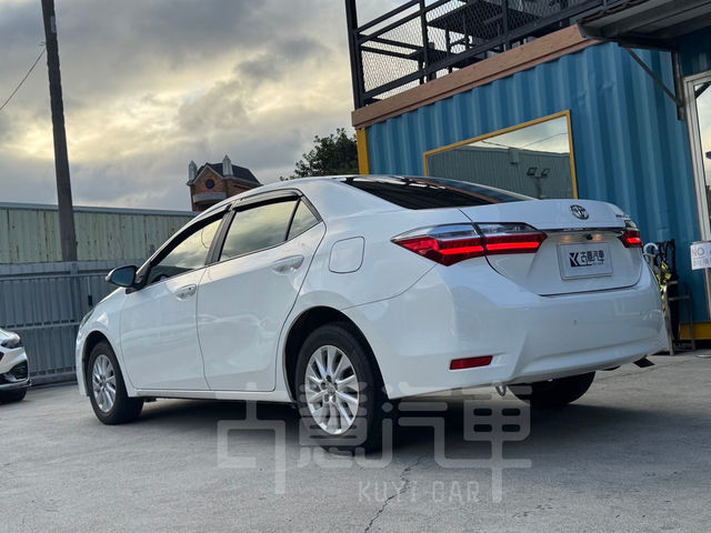 TOYOTA豐田 ALTIS  第3張相片