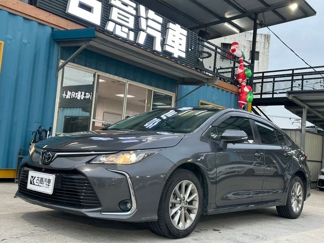 TOYOTA豐田 ALTIS  第1張相片