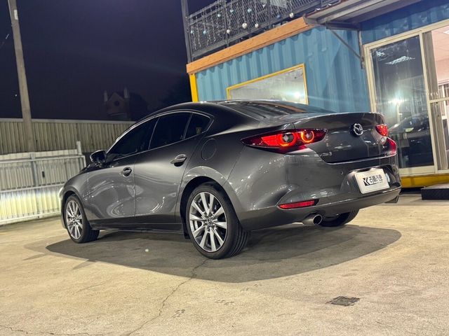 MAZDA馬自達 MAZDA 3  第3張相片