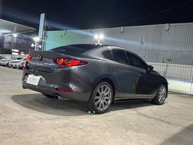 MAZDA馬自達 MAZDA 3  第4張相片