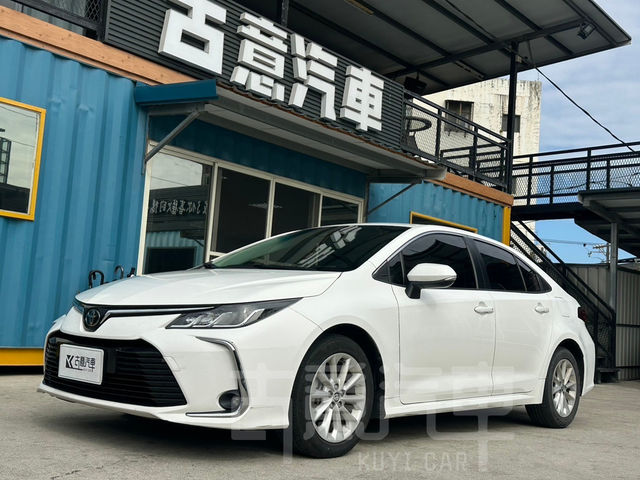 TOYOTA豐田 ALTIS  第1張相片