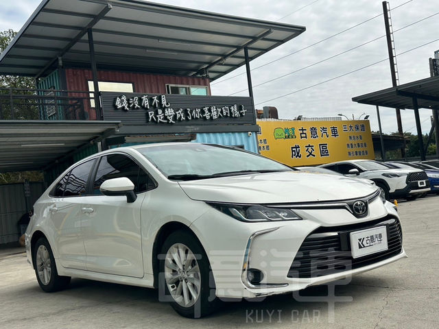 TOYOTA豐田 ALTIS  第2張相片