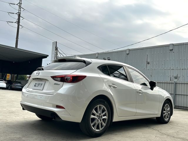 MAZDA馬自達 MAZDA 3  第4張相片