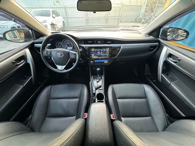 TOYOTA豐田 ALTIS  第5張相片