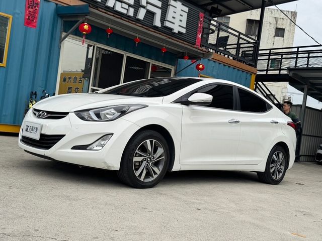 HYUNDAI現代 ELANTRA  第1張相片