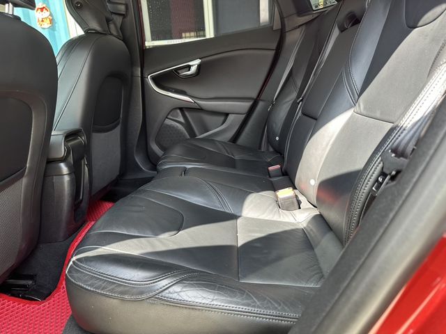 VOLVO富豪 V40  第6張相片