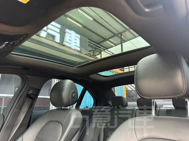 M-BENZ賓士 C300  第5張相片