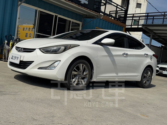 HYUNDAI現代 ELANTRA  第1張相片