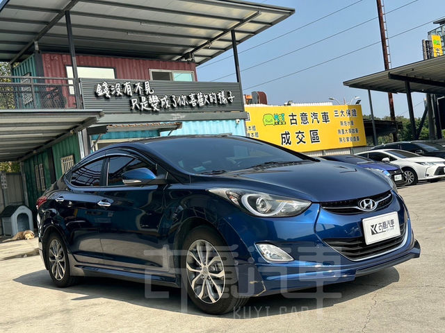 HYUNDAI現代 ELANTRA  第3張相片