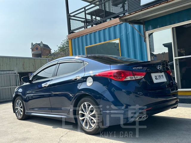 HYUNDAI現代 ELANTRA  第5張相片