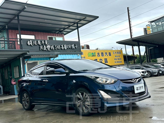 HYUNDAI現代 ELANTRA  第3張相片