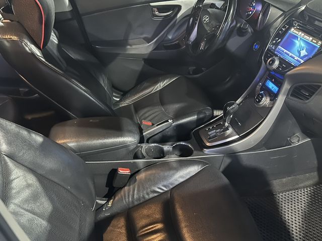 HYUNDAI現代 ELANTRA  第11張相片