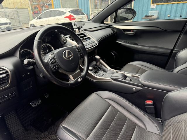 LEXUS凌志 NX200T  第9張相片