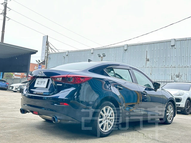MAZDA馬自達 MAZDA 3  第5張相片